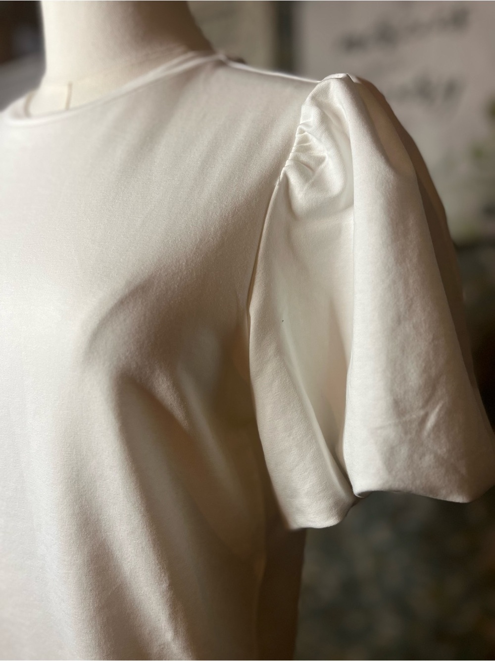 Walter Baker White Puff Sleeve Crewneck T-Shirt - Picture 2 of 6